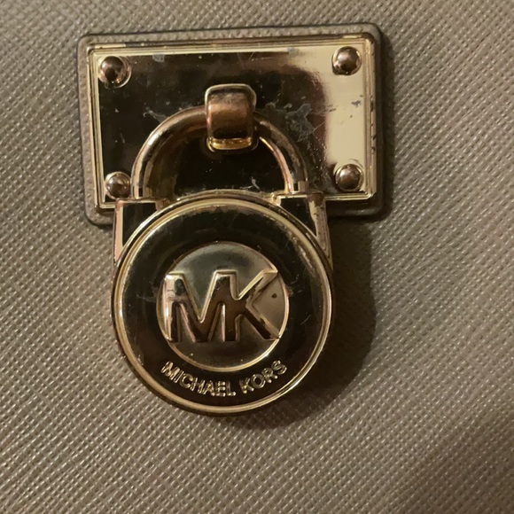 Micheal Kors glazed canvas wallet - Picture 2 of 5